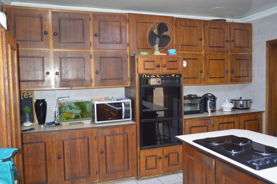 4 Bedroom Property for Sale in Flamwood North West